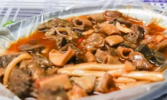 酸香四溢的味觉传奇——探秘贺州牛肠酸的前世今生